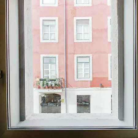 アパート Lady Madona