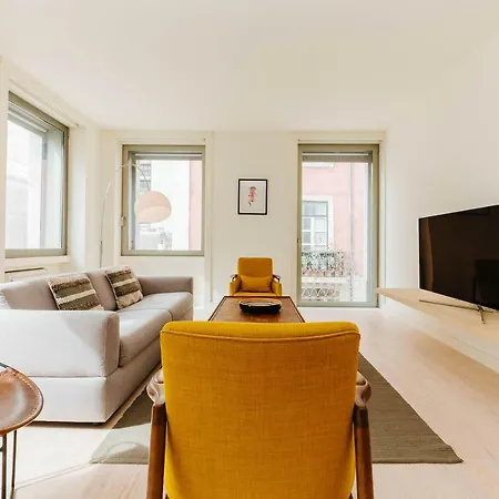 Lady Madona Apartment *